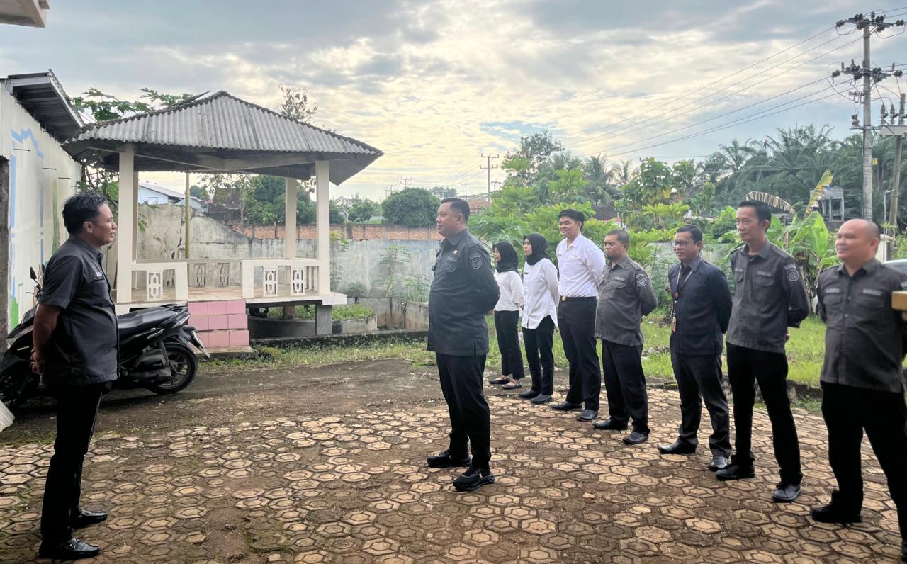 BAWASLU ADAKAN APEL SENIN RUTIN UPAYA MENINGKATKAN KINERJA & SINERGITAS